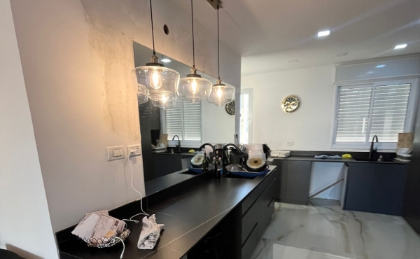 Ramat Poleg Penthouse 4 rooms 105 sqm Roof 120 sqm Apartment for sale in Netanya