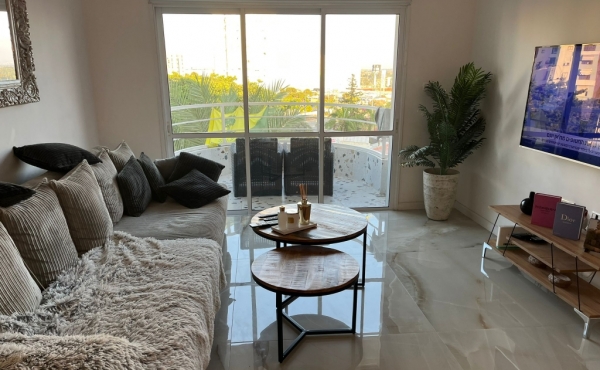 Ramat Poleg Penthouse 4 rooms 105 sqm Roof 120 sqm Apartment for sale in Netanya