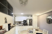 Downtown  Netanya 4 rooms 112 m2 Terrace 14m2 Lift Parking Storage