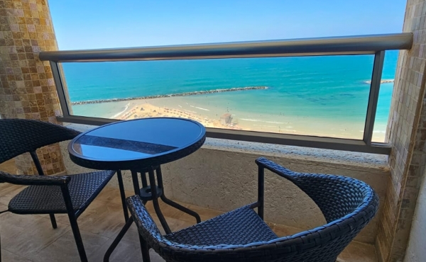 Blue Weiss Hotel Residence 2 rooms 55m2 Terrace 12m2 Sea view Lift Apartment for sale in Netanya