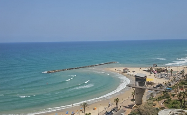 Blue Weiss Hotel Residence 2 rooms 55m2 Terrace 12m2 Sea view Lift Apartment for sale in Netanya